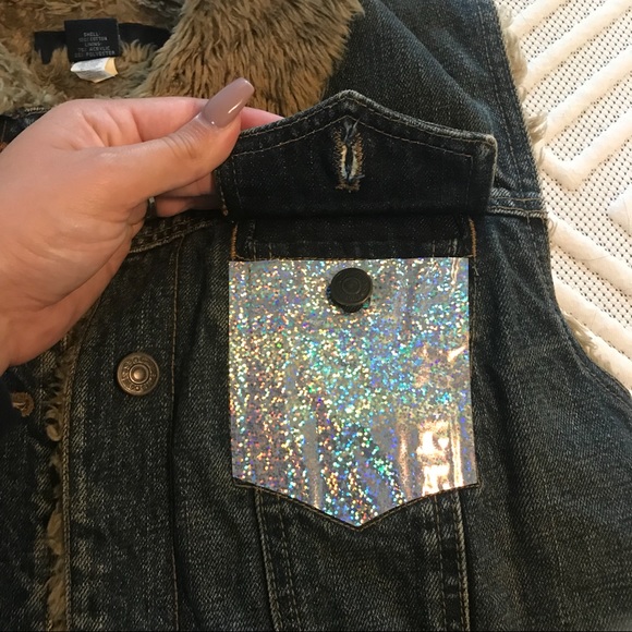 GAP Denim Vest - Picture 5 of 7